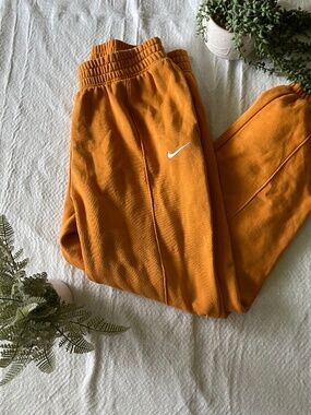 Nike joggers